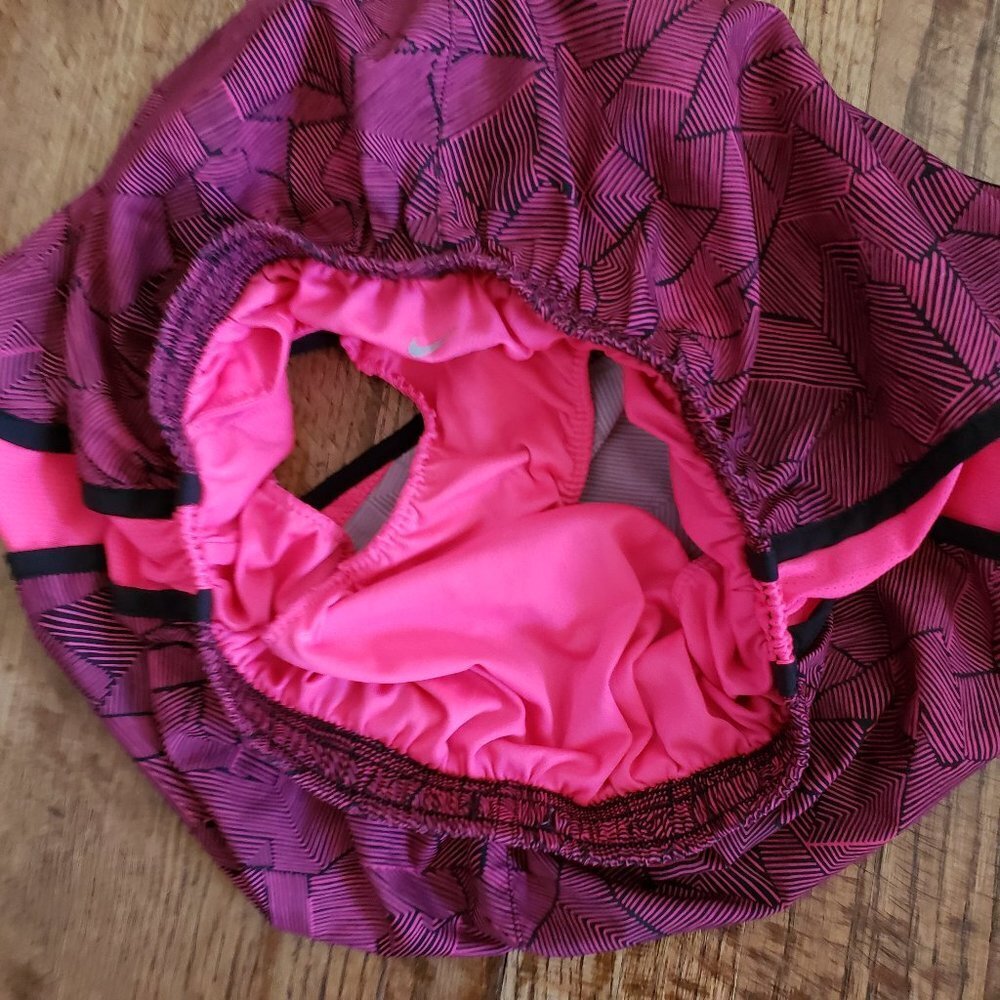 Nike Short - Picture 3 of 7